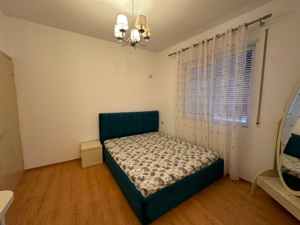 Apartament 2+1 per qira ne Fresk.