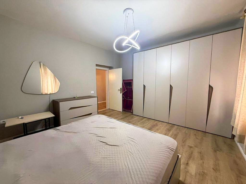 Apartment 1+1 + Parking space for rent near Medreseja