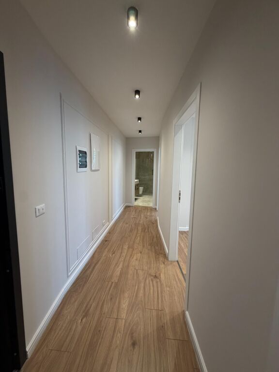 UFFICIO IN AFFITTO PRESSO LAKE VIEW RESIDENCE