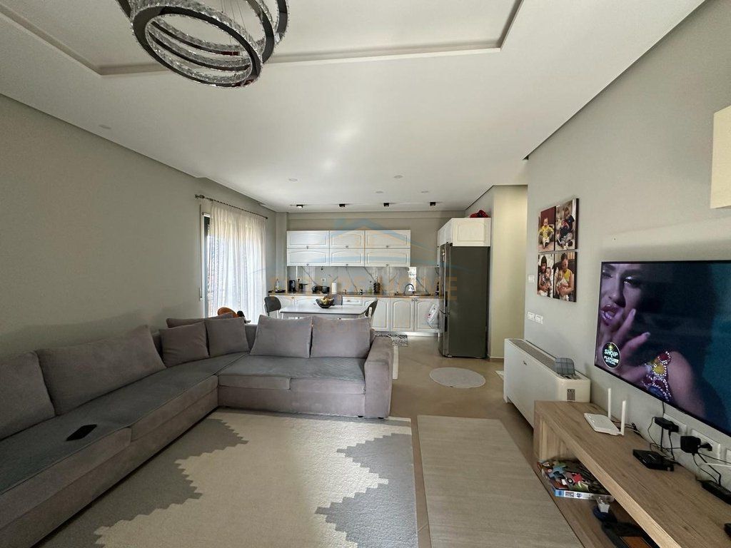 Shitet, Apartament 2+1+2+Post parkimi,Green City Residence, Unaza e Re