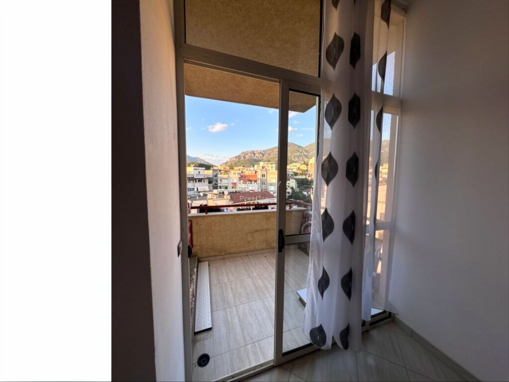 APARTMENT 3+1 FOR RENT - MELISA PASTRY SHOP, FRESK