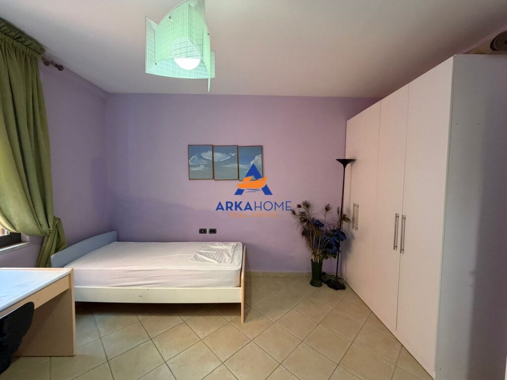 APPARTAMENTO IN AFFITTO 2+1+BALCONE "VIA QEMAL STAFA, DI FRONTE ALL'UFFICIO DEL PROCURATORE" 1000 EURO