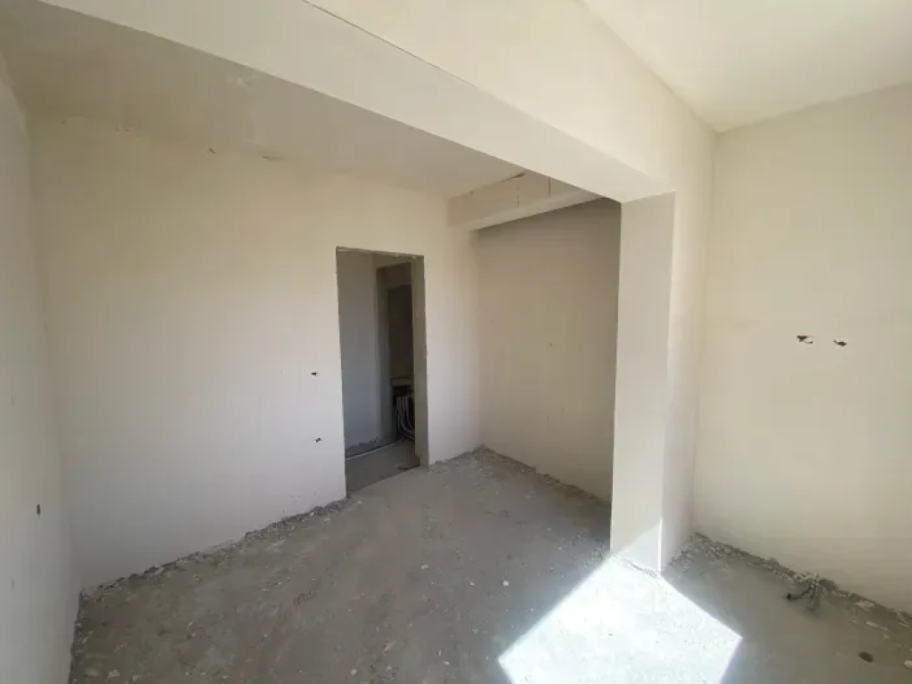 FILLUAN SHITJET! APARTAMENT 1+1 PRANE STADIUMIT (DURRES)