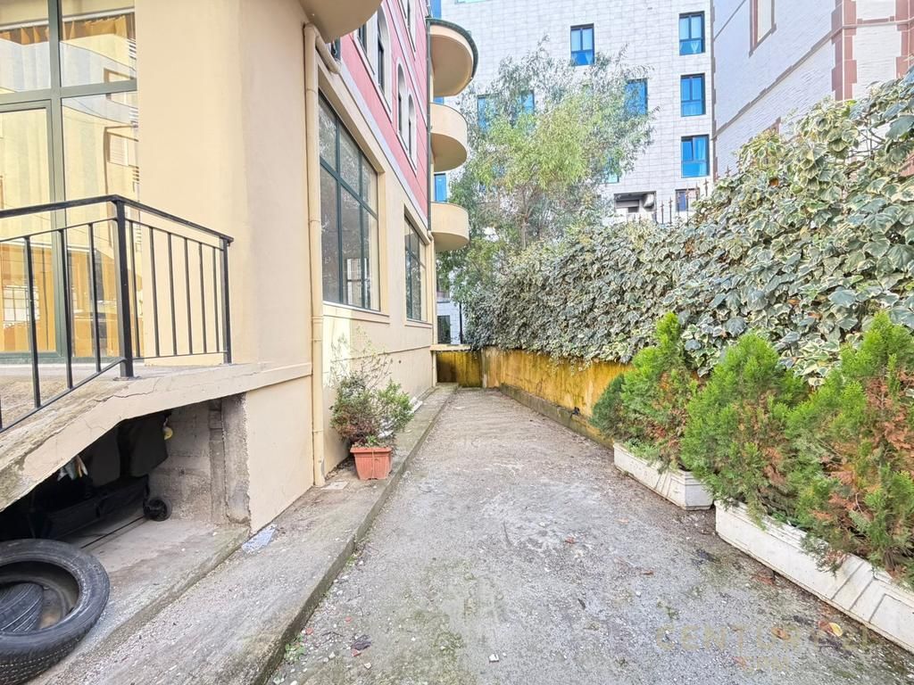 FOUR-STORY VILLA FOR RENT NEAR THE ZOOLOGICAL GARDEN! 2,500 € /Month