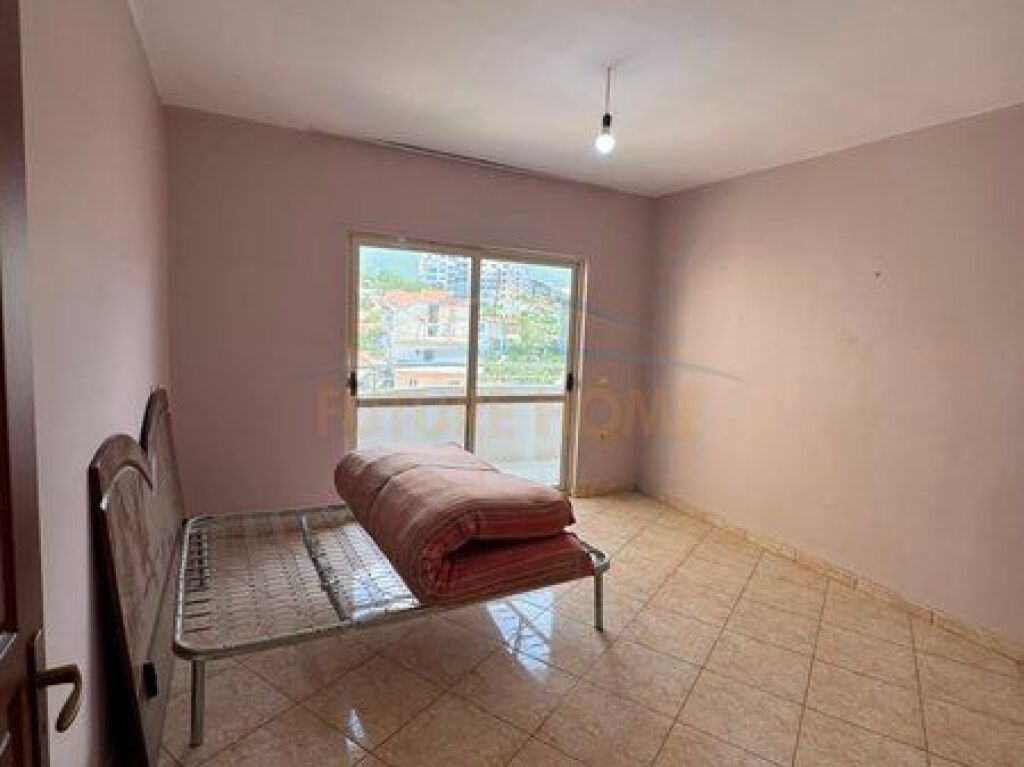 For sale, Apartment 1+1, Shefqet Kuka Street, Fresk