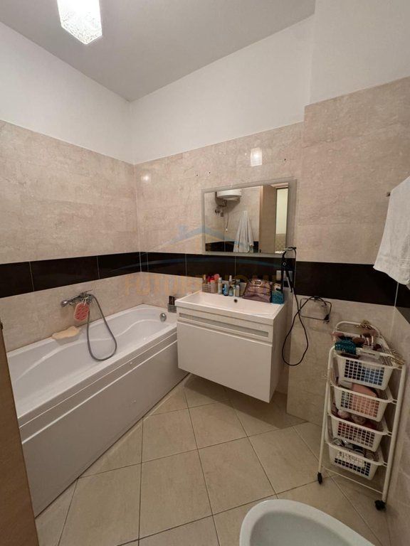 For sale, 2+1+2, Tower Bridge, Rruga e Dibres. Return66601