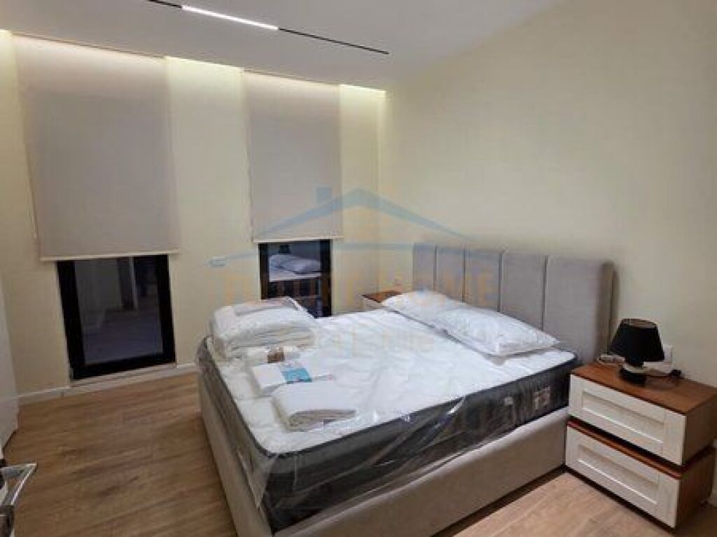 Shitet, Apartament 2+1+2, Rruga Siri Kodra - Widok 4