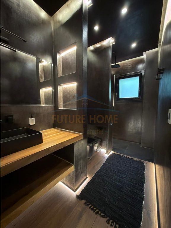 In vendita, Appartamento 3+1+3+2 Posti Auto, Residenza Long Hill, Tirana