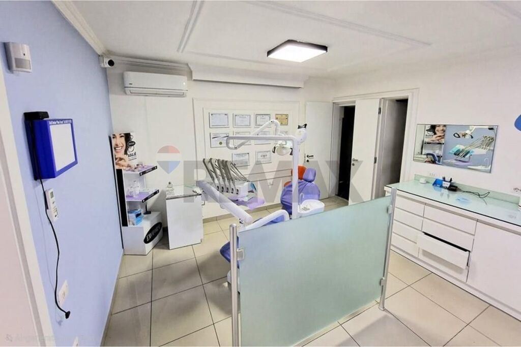 Negozio - In Vendita - Via Myslym Keta, Tirana