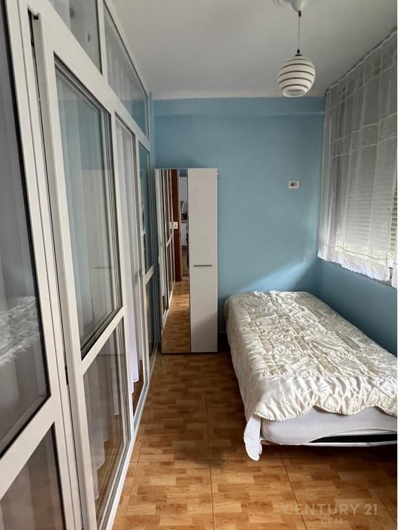 Apartament me qira 📍  rruga Barrikadave