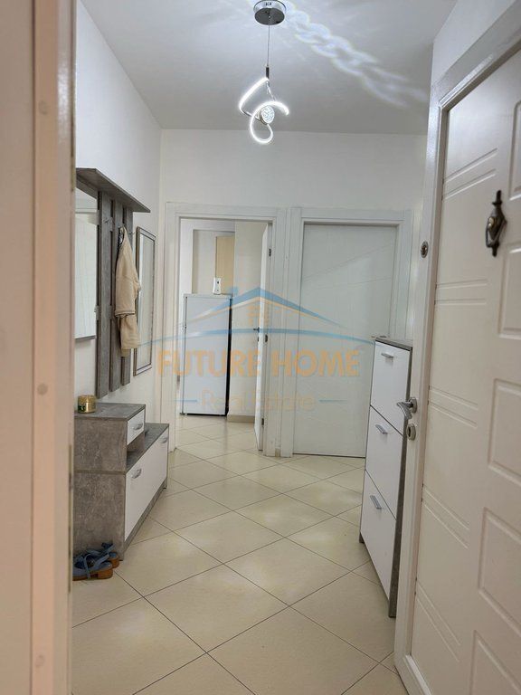 Qera, Apartament 2+1, 21 Dhjetori