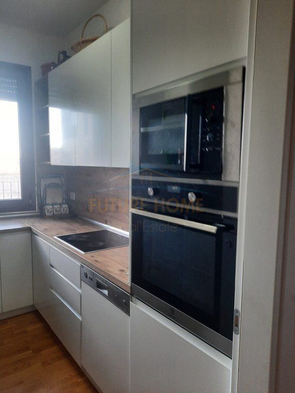 Rent, Apartment 1+1, Barrikadave Street, Tirana