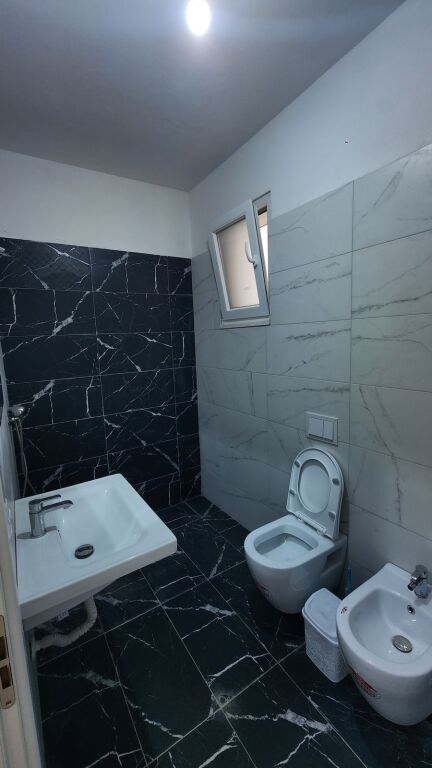 🏡 Jepet me qira apartament 2+1+2 në Don Bosko