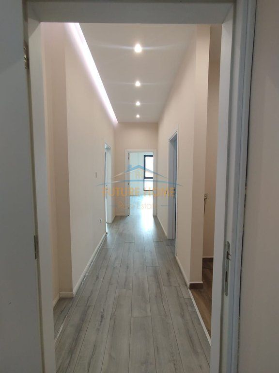 Affitto, Locale Commerciale, Complesso Square 21, Tirana