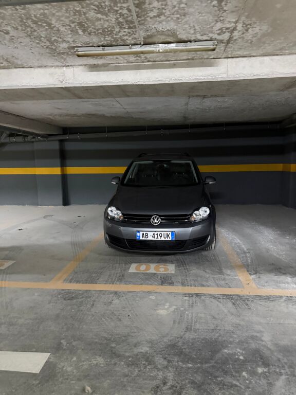 Parking spot for rent