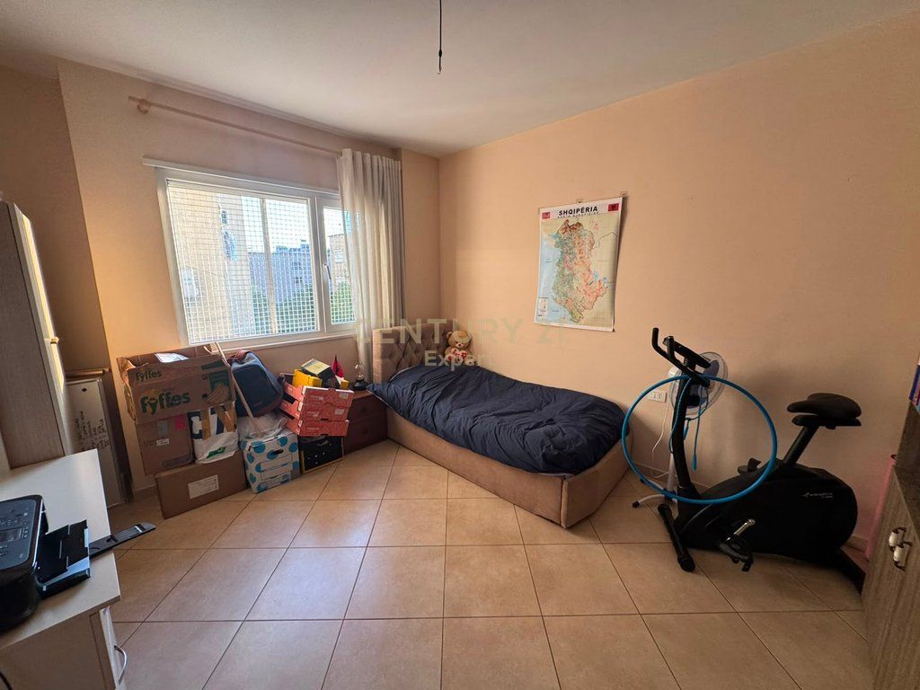 APARTAMENT 3+1 PER QIRA TEK ISH RESTORANT DURRESI 750 € /Muaj