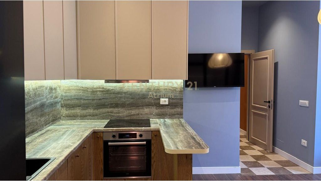 Apartament 1+1 Me Qira në Pazari i Ri, Tiranë - 700€
