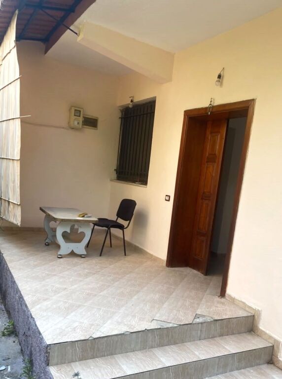Appartamento 2+1 in affitto in via Jordan Misja, 400 euro