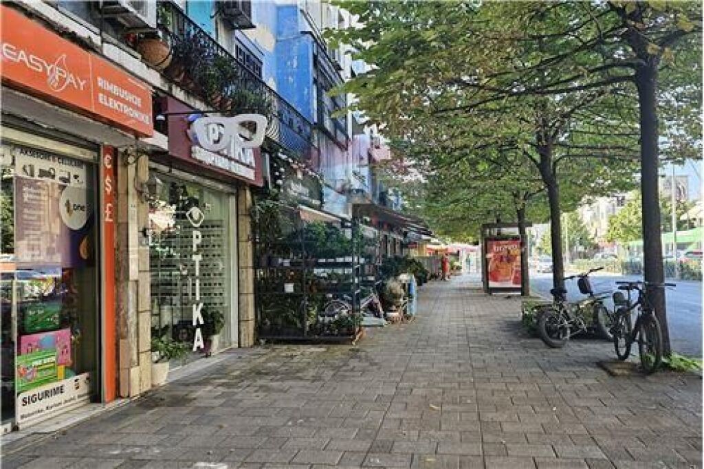 BUSINESS FOR RENT / SALE – SHOP