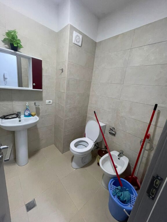 Jepet me qera 2+1+2,📍Rruga Sadaudin Bekteshi, në fund të Rrugës 5 Maji