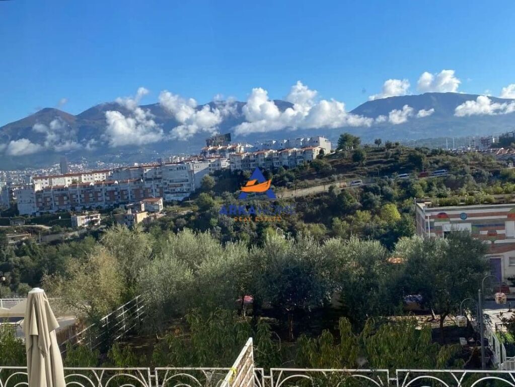 AFFITTASI APPARTAMENTO DUPLEX DI LUSSO 2+1 DUPLEX + VERANDA "KODRA E DIELLIT 2" 1200 EURO
