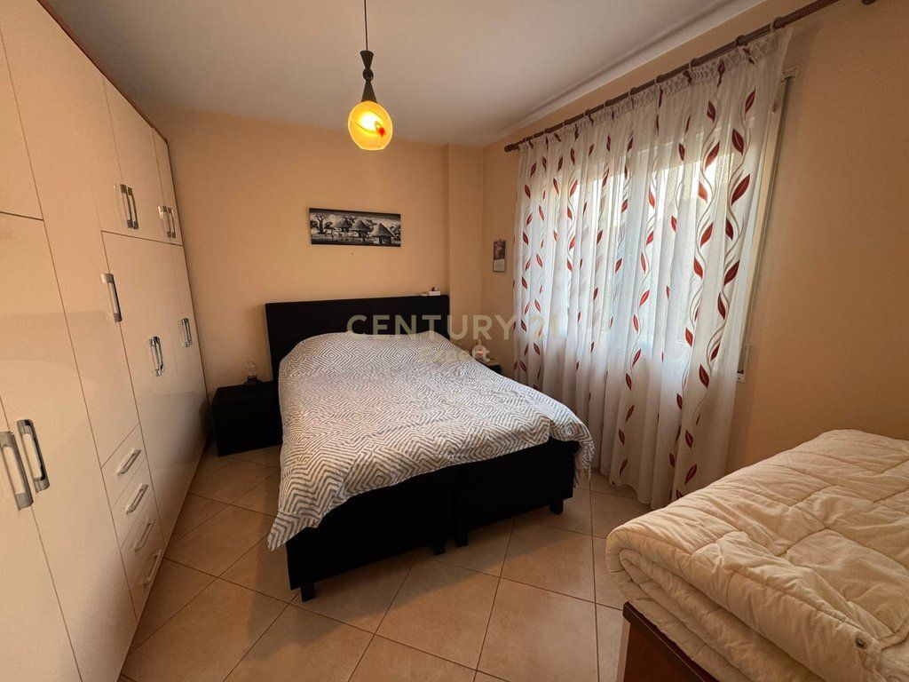 APARTAMENT 3+1 PER QIRA TEK ISH RESTORANT DURRESI 750 € /Muaj