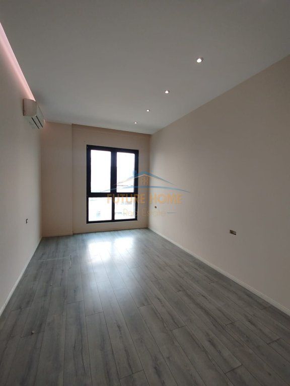 Affitto, Locale Commerciale, Complesso Square 21, Tirana