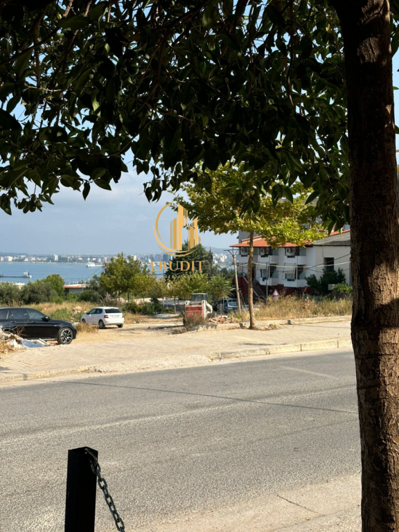 Garzoniere në shitje , Uji i Ftohtë, Vlorë