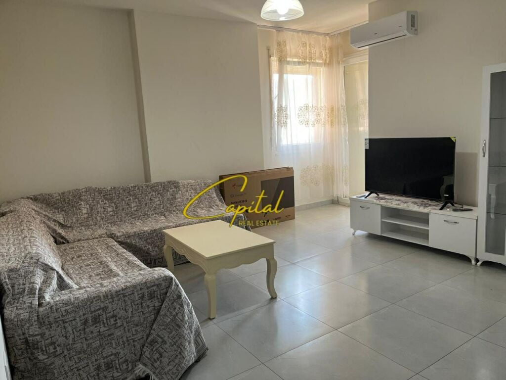 APARTAMENT ME QIRA 2+1 KOMPLEKSI  GOLDEN PARK 3 55.000 LEKE