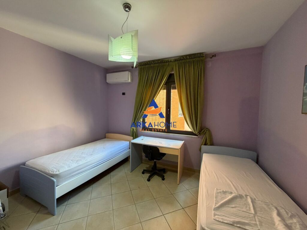 APPARTAMENTO IN AFFITTO 2+1+BALCONE "VIA QEMAL STAFA, DI FRONTE ALL'UFFICIO DEL PROCURATORE" 1000 EURO