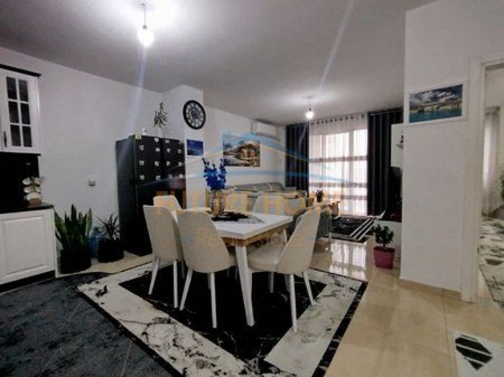 In vendita, Appartamento 1+1, Kamez