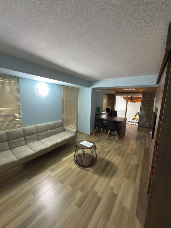 BUSINESS PREMISES FOR RENT KAVAJES STREET