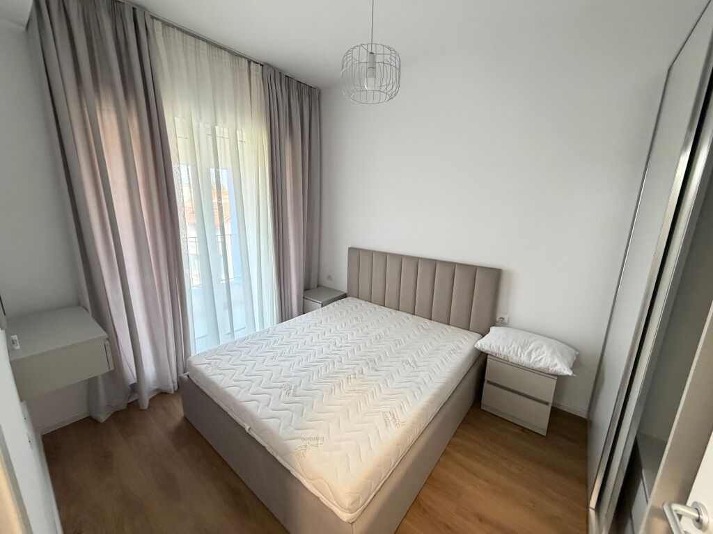 Appartamento 1+1 in affitto Ali Demi 380 mila lek 