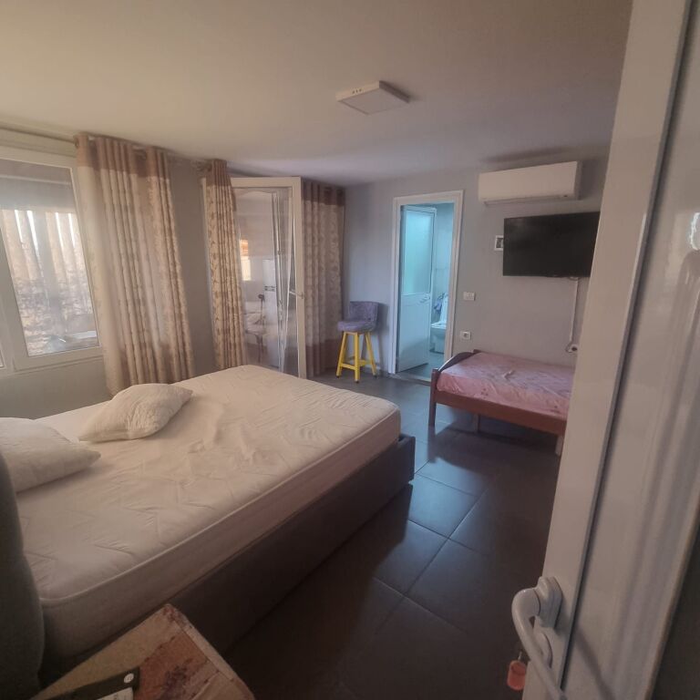 🏡 Studio Apartment for Rent – Mine Peza Street