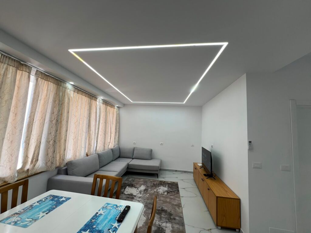 Apartament 1+1 për Shitje – Qendra e Durrësit, pranë Bashkisë