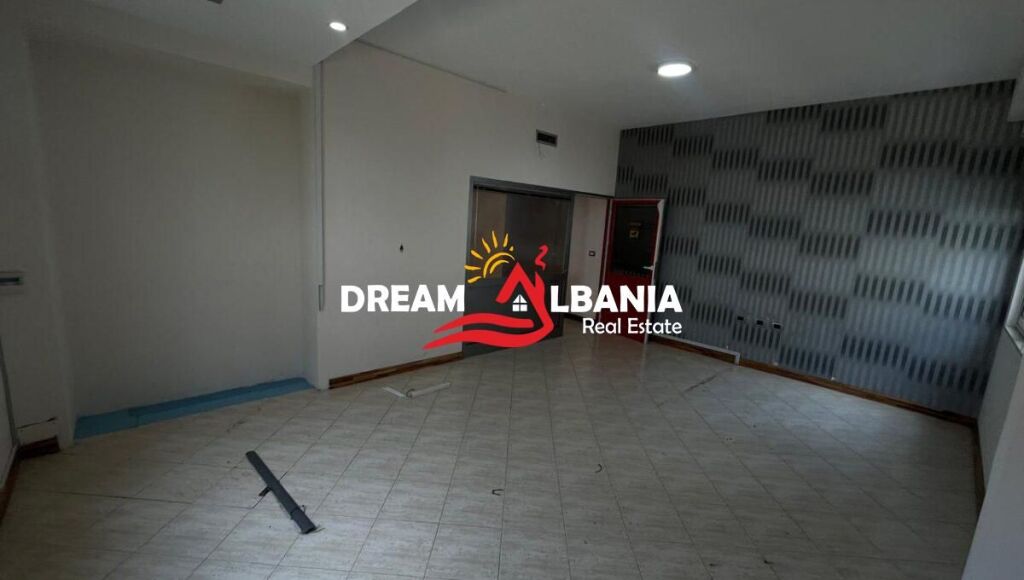 Appartamento in vendita a Mine Peza vicino alla Procura 3+1 (ID4131506)
