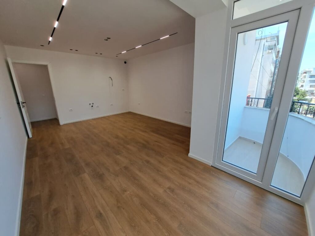 Appartamento 1+1 in vendita, 21 dicembre, Muhamet Gjollesha Street (ID 51110001)