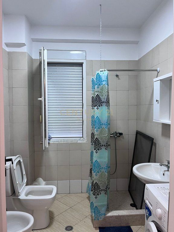 Mundësi Investimi! Apartament 1+1 në Shkëmbin e Kavajës