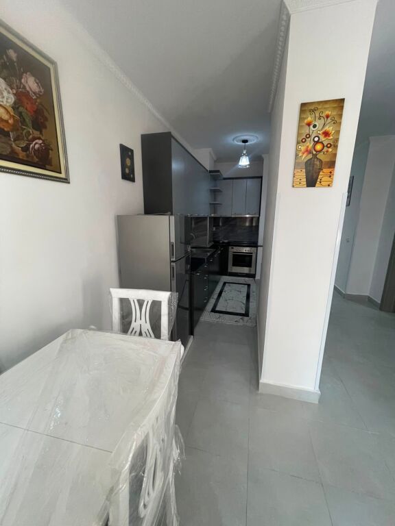 Jepet me qera 2+1+2,📍Rruga Sadaudin Bekteshi, në fund të Rrugës 5 Maji