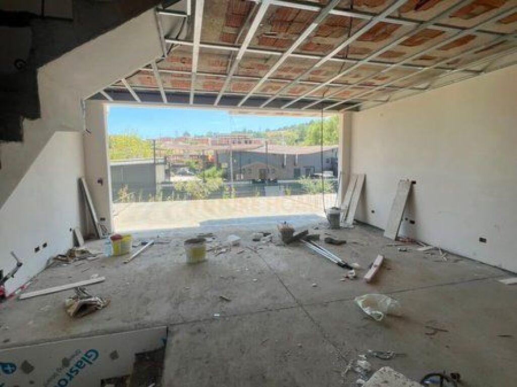 In vendita, Villa adiacente, Residenza CUCI 3, Tirana