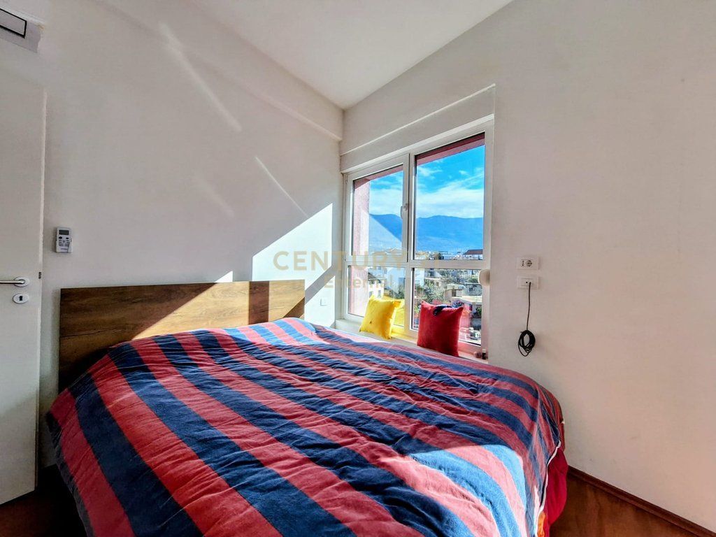 Ali Demi, Mangalem Complex 21 - For Rent 2+1+2 Modern