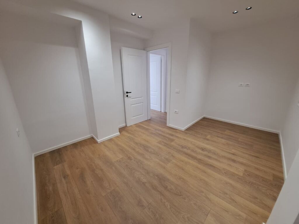 Appartamento 1+1 in vendita, 21 dicembre, Muhamet Gjollesha Street (ID 51110001)
