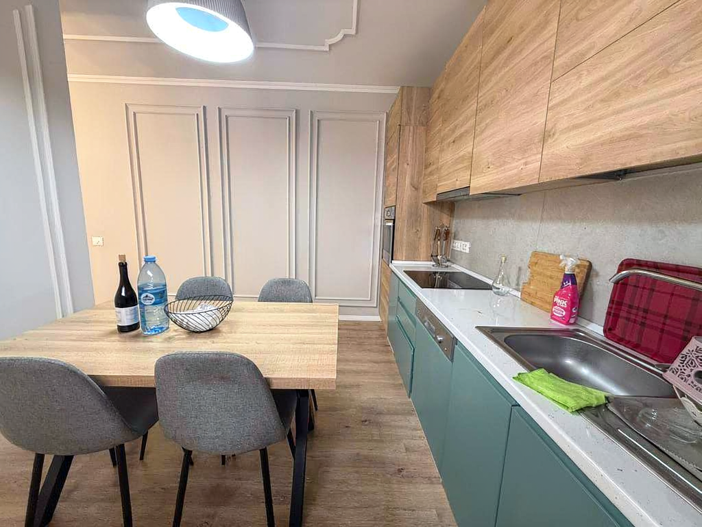 Apartment 1+1 + Parking space for rent near Medreseja