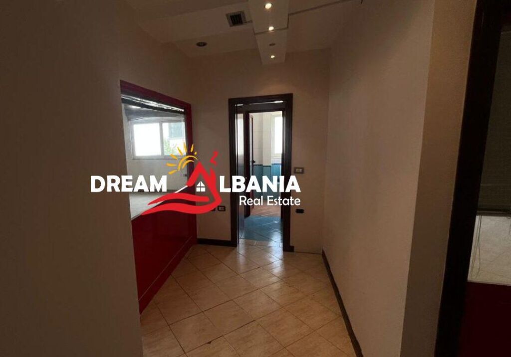 Appartamento in vendita a Mine Peza vicino alla Procura 3+1 (ID4131506)
