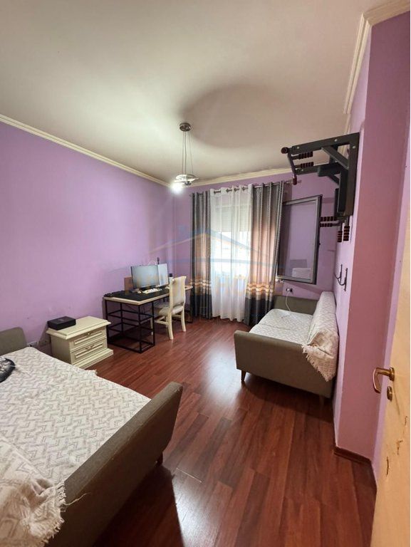For sale, 2+1+2, Tower Bridge, Rruga e Dibres. Return66601