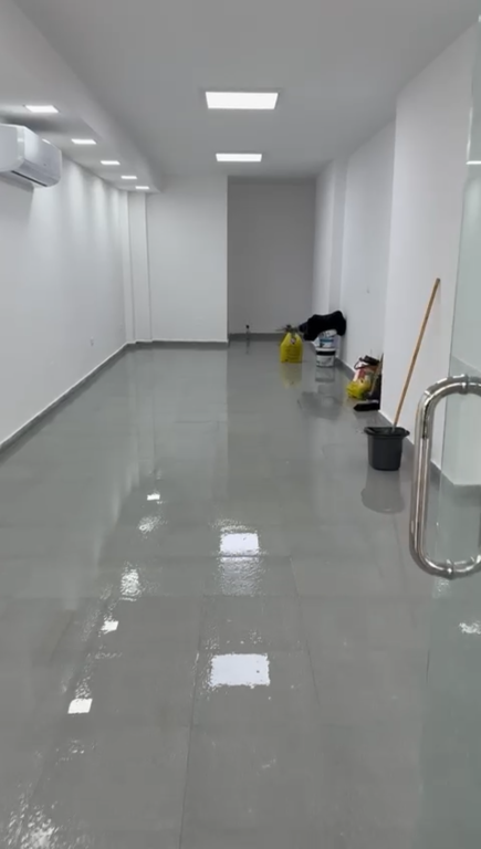 Locale per ufficio in affitto - 1   Sup 44 m² Posizione Via Dritan Hoxha, Laprak   