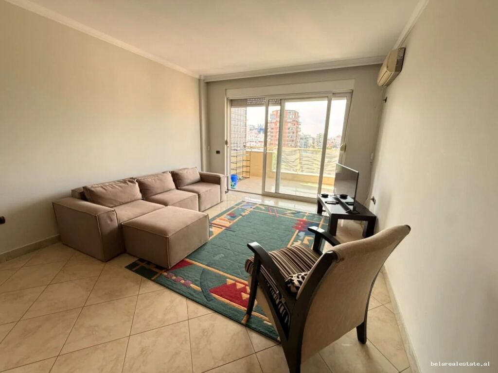 Apartament 2+1 Me Qera Tek Blloku ( ID B2201971) Tirane