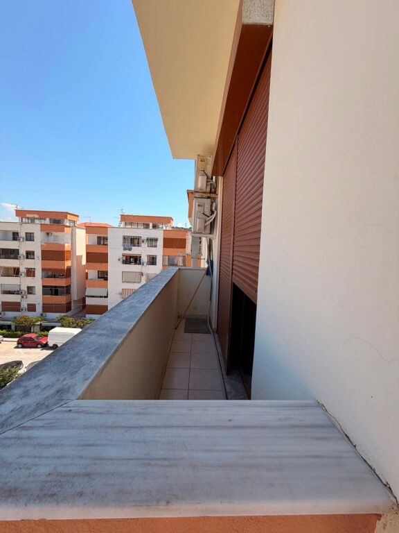 Shitet Apartament 1+1 në Golem – Pranë Fafa Resort