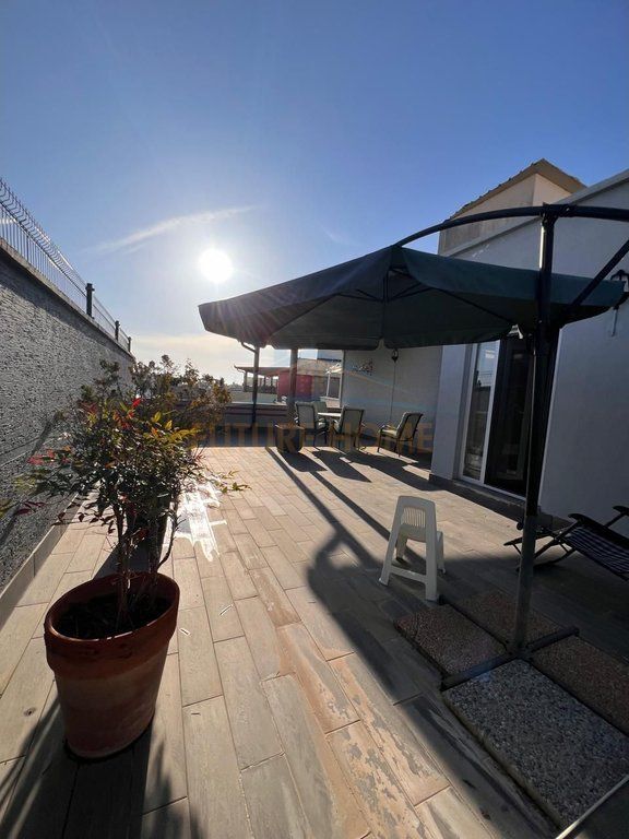 Qera, Penthouse 2+1+2, Mali i Robit, Kavajë