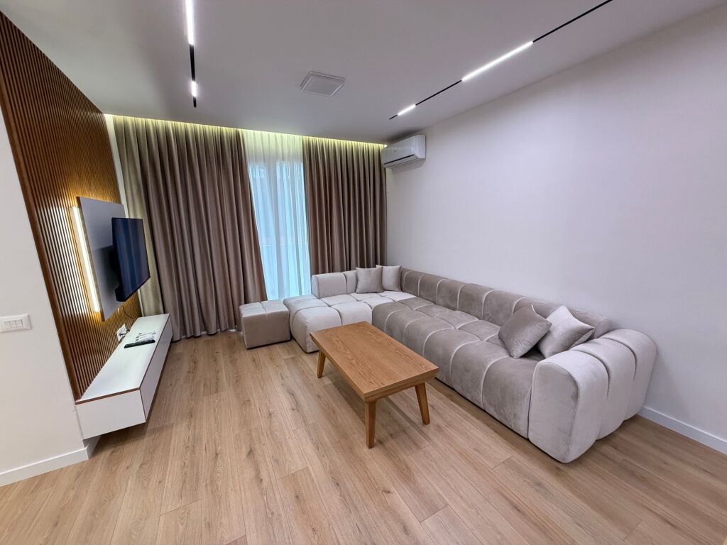 🏡 Appartamento 2+1+2 in vendita – Yzberisht, vicino a KMY  📐 96.6 m² |   💰 Prezzo  173 milioni di lek